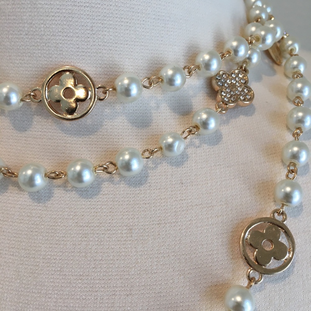 NEW! LAST ONE LEFT!  Pearl & gold station necklace - Picture 7 of 8